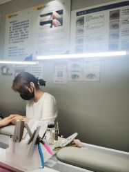 -小黑瓶美甲美睫