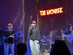 -TZ House音乐现场(来福士中心店)