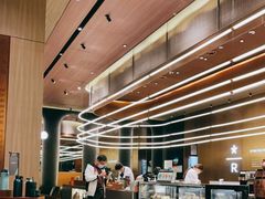 -星巴克臻选(上海虹桥新天地三店)
