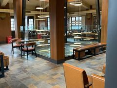 大堂-星巴克臻选(成都宽窄巷子店)