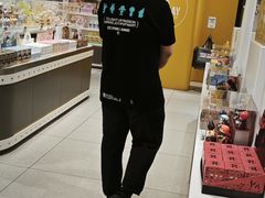 -泡泡玛特POPMART(万达店)