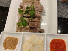 手抓羊肉-飞天大厦清真餐厅