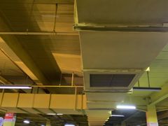 -欧尚超市苏州店停车场(金鸡湖路店)