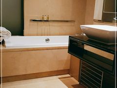 -广州天河希尔顿酒店