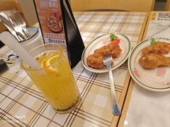-菲滋意式餐厅(临海银泰店)