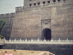 -城墙带状公园-大同古城墙广场停车场