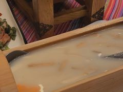 竹筒山珍汤-香巴拉云南餐厅(华莱坞店)