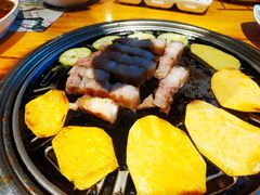 -唯成•韩国炭火烤肉 유성고기