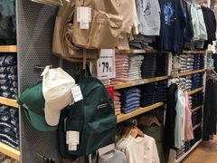 -优衣库(南宁江南万达店)