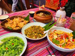 -老滇山寨•云南特色菜•地方菜•民族风情歌舞表演(金碧店)