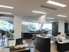 -上海永达奥诚奥迪4S店(申江路店)