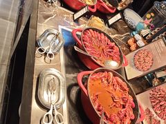 -广州万富希尔顿酒店·感趣自助餐厅·金秋蟹宴生蚝海鲜刺身
