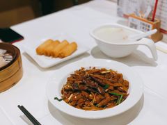 干炒牛河-稻香酒家·34年老字号·港式粤菜(汉街店)