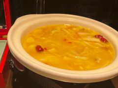 -江上荟·创意中国菜(绿地缤纷城店)