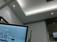 -雅悦齿科(顾村公园店)