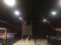 -嘿哟动霸CHUA·新潮玩运动娱乐中心·蹦床滑冰团建乐园