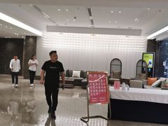-南京悦客假日酒店