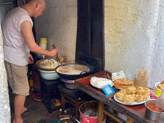 -仓桥直街臭豆腐