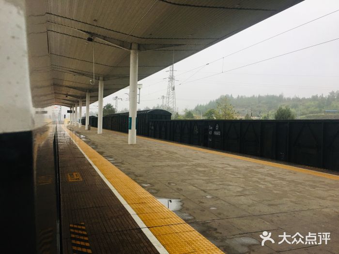 建始火车站图片