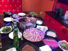 -唯爱KTV聚会餐厅(仙林东城汇店)