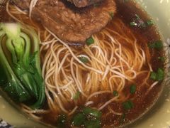 红烧大排面-京城小江南·北京烤鸭·江南土菜·白鱼(中关村店)