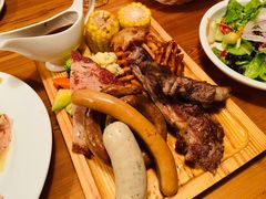 什锦香肠拼盘-宝莱纳啤酒花园餐厅PAULANER BRAUHAUS Nanjing(广州路店)