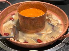 -菌自由丨野生菌火锅特色庭院餐厅(丽江古城店)