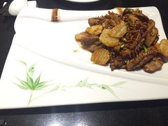 -闫府私房菜·百年鲁菜(恒隆店)