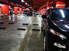 -欧尚超市苏州店停车场(金鸡湖路店)