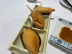 榴莲千丝酥-稻香酒家·34年老字号·港式粤菜(汉街店)