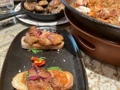 香煎小蘑菇-BROWNSTONE布朗石西班牙餐厅(富城店)