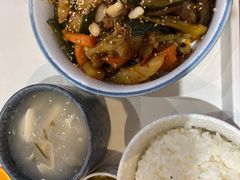 山城麻辣素香锅-轻蔬不用等·素食(江苏路店)