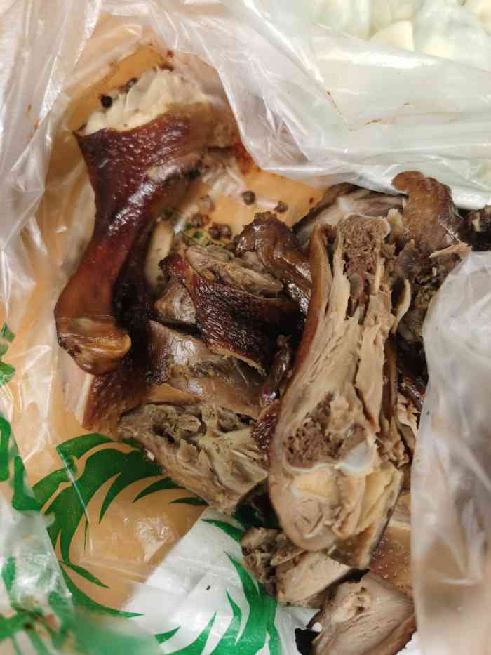 与粽不同花椒鸭-"96元通古镇有很多美食,最著名的美食就是.