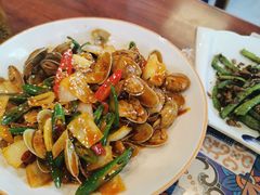 -川流不息·地道川菜·小龙虾(松东路店)