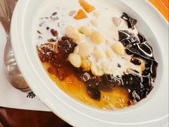 -RUXU入续糖水铺与包(卓悦中心店)