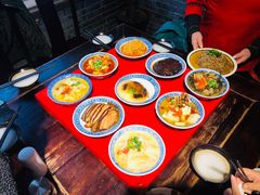 -蓝田九大碗民俗食府(蓝田店)