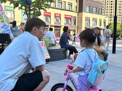 -乐不撕书绘本体验中心(华鹏馆)