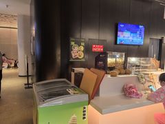 -涨巢·潮玩水疗局