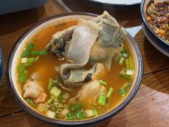 酸汤鱼火锅-猫爷的腔调·黔小馆(交大医学住宅区店)