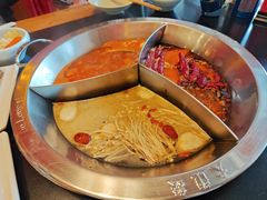 -大龙辣火锅·龙虾·烧烤(湖滨新天地店)