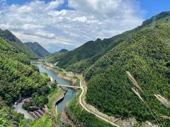 -安吉龙王山峡谷漂流