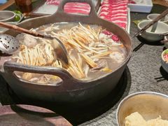 -三出山火锅(南京万象天地店)