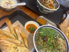 -云阿蛮云南生烫牛肉米线(奉贤路店)