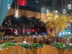 -老滇山寨•云南特色菜•地方菜•民族风情歌舞表演(金碧店)