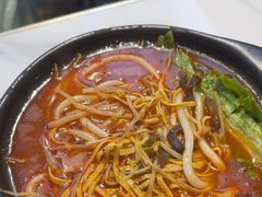 -沁麦源过桥米线(总店)