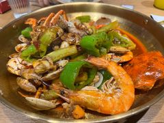 -臻鲜燕海鲜融合餐厅(金陵style店)