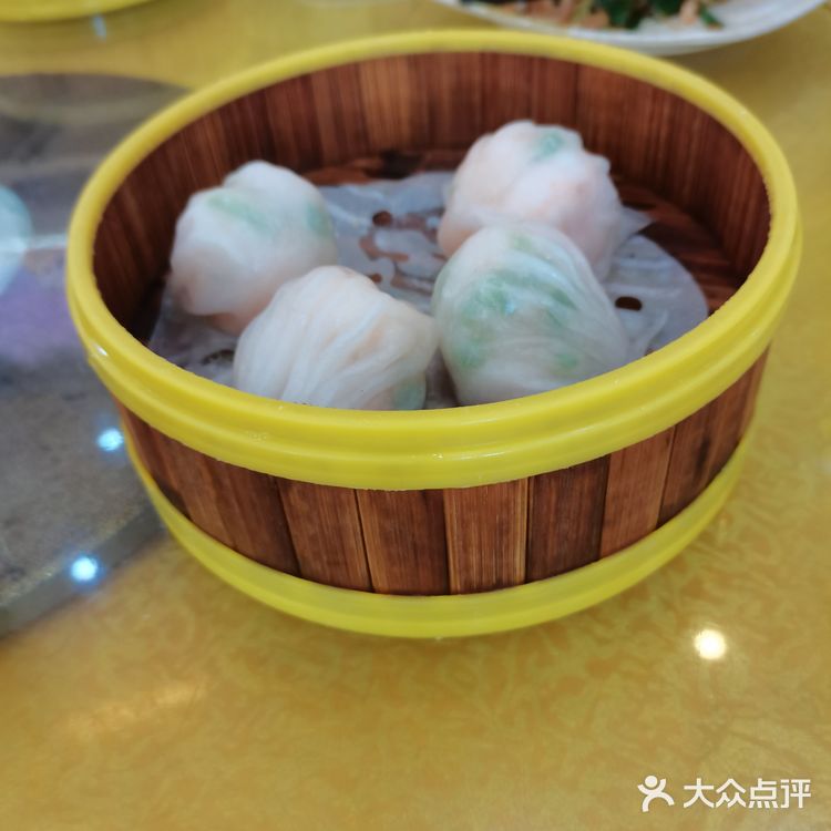 大堂楼层空间够高，大，空气好，坐得舒服「水晶鲜虾饺」