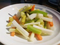 -渝半城经典川粤菜(重庆天地店)