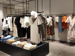 -URBAN REVIVO(荟聚中心店)