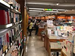 -诚品(信义店)